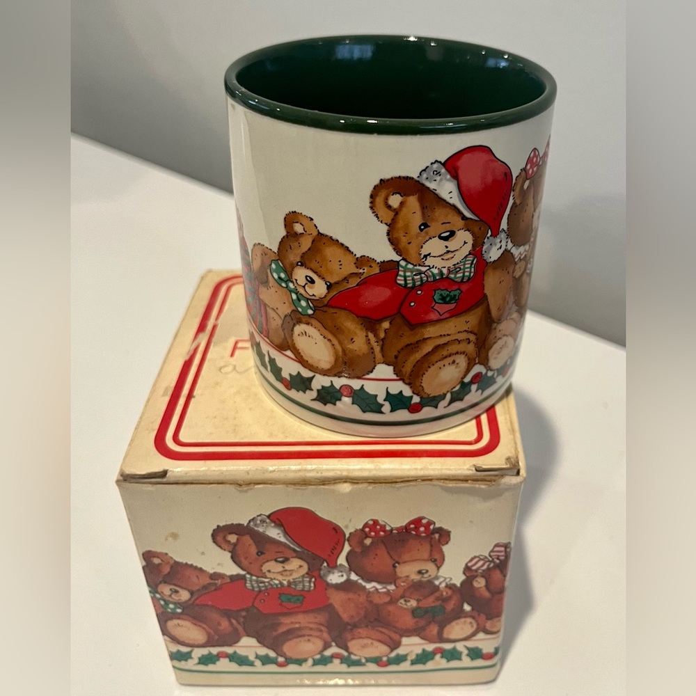 Vintage marvelous mug Christmas teddy bears